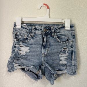 American Eagle Outfitters Light Blue Distressed Jean Shorts Women’s Size 6